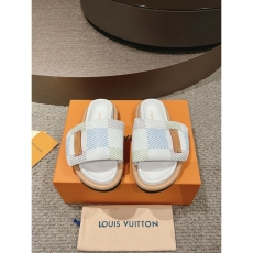 Louis Vuitton Slippers